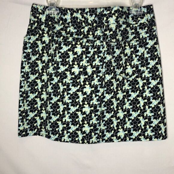 4/$25 Ann Taylor Loft Mini Skirt. Size 8P. - Picture 3 of 5